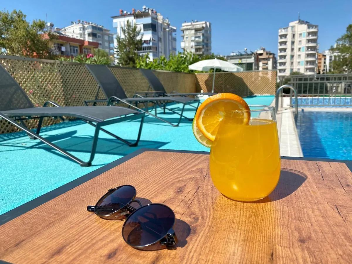 Zeynel Hotel Antalya